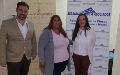 > La empresa motrileña Sebastián Linde y Asociados ha donado un gran lote de aceite de oliva virgen extra a la familia de la pequeña Jimena Estévez